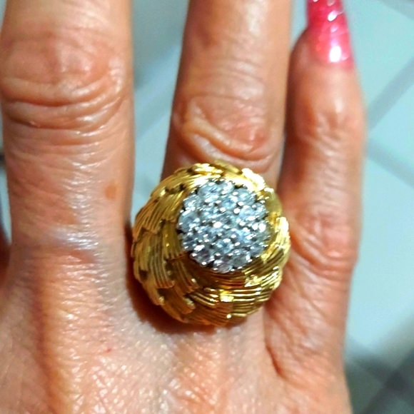 18K gold and diamond ring. - Picture 7 of 16